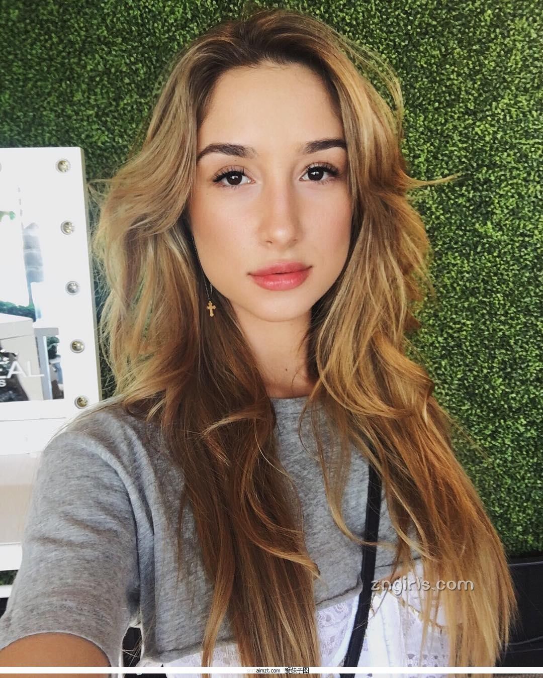 Savannah Montano- ߲ͼƬ